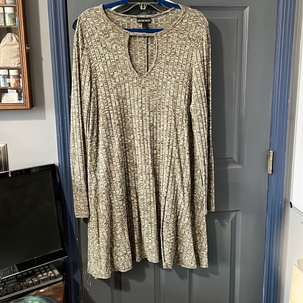 Super comfy top or skater dress
